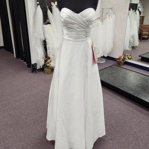 Alfred Angelo 7166 Size 6 Ivory Bridal Gown/Wedding Dress